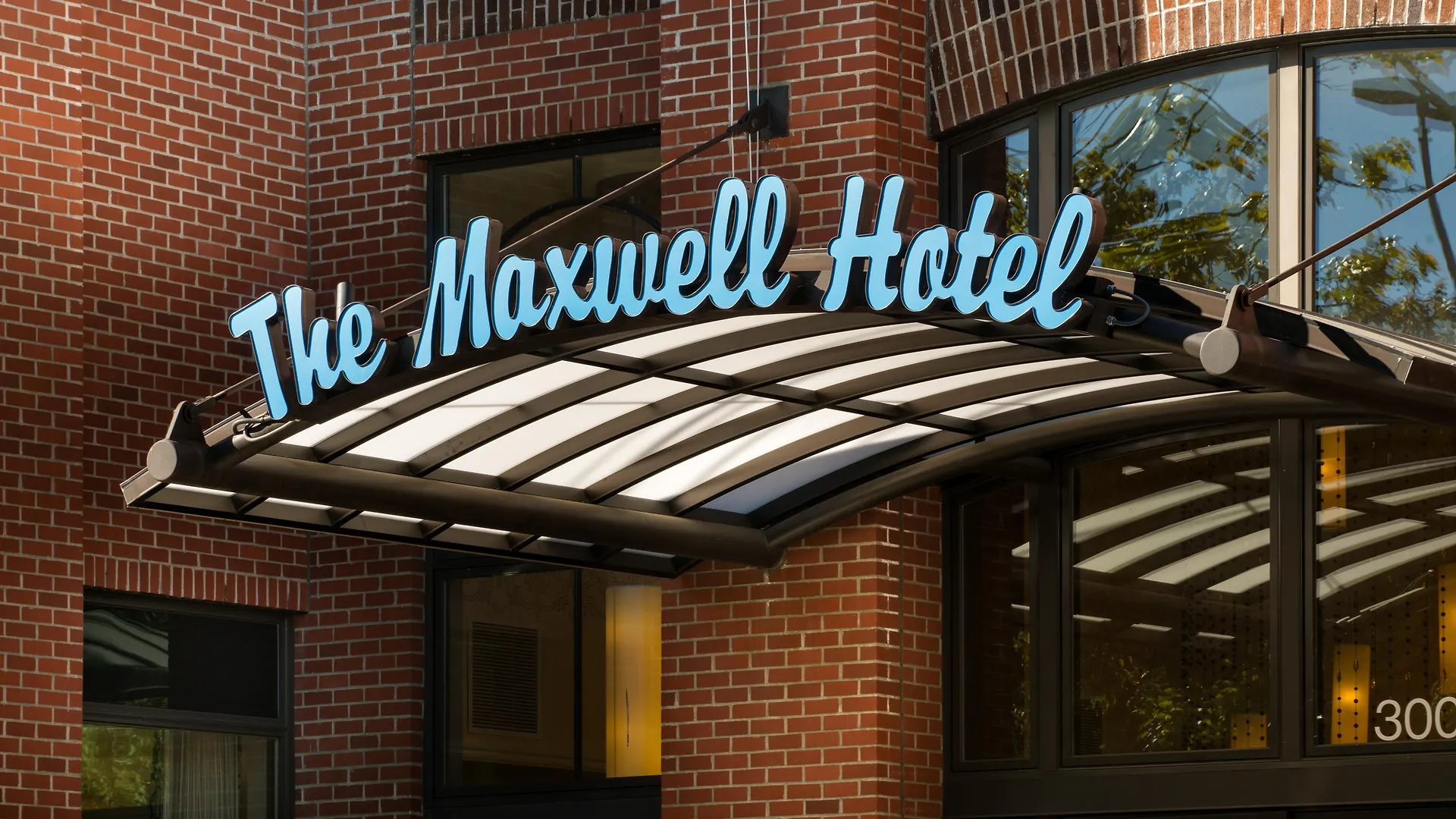 Staypineapple, The Maxwell Hotel, Seattle Center Seattle Hotel